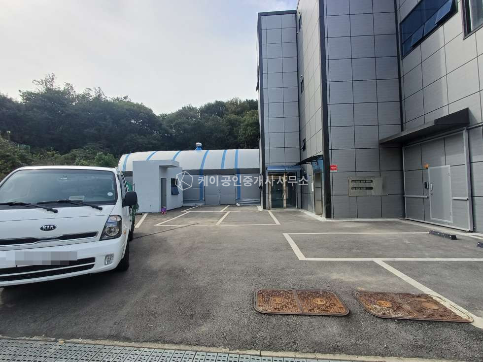 경기 시흥시 방산동 임대면적 161평, 신천ic 인근, 공장 등록 가능, 내부 차량 진입 가능 월세 매물번호 12540 사진 4