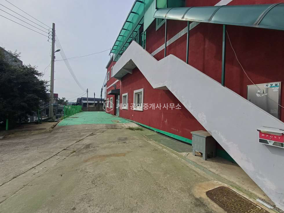 경기 시흥시 안현동 신천ic 차량 10분, 1층 약 120평+2층 60평, 대형차 진입 원활 월세 매물번호 12541 사진 2