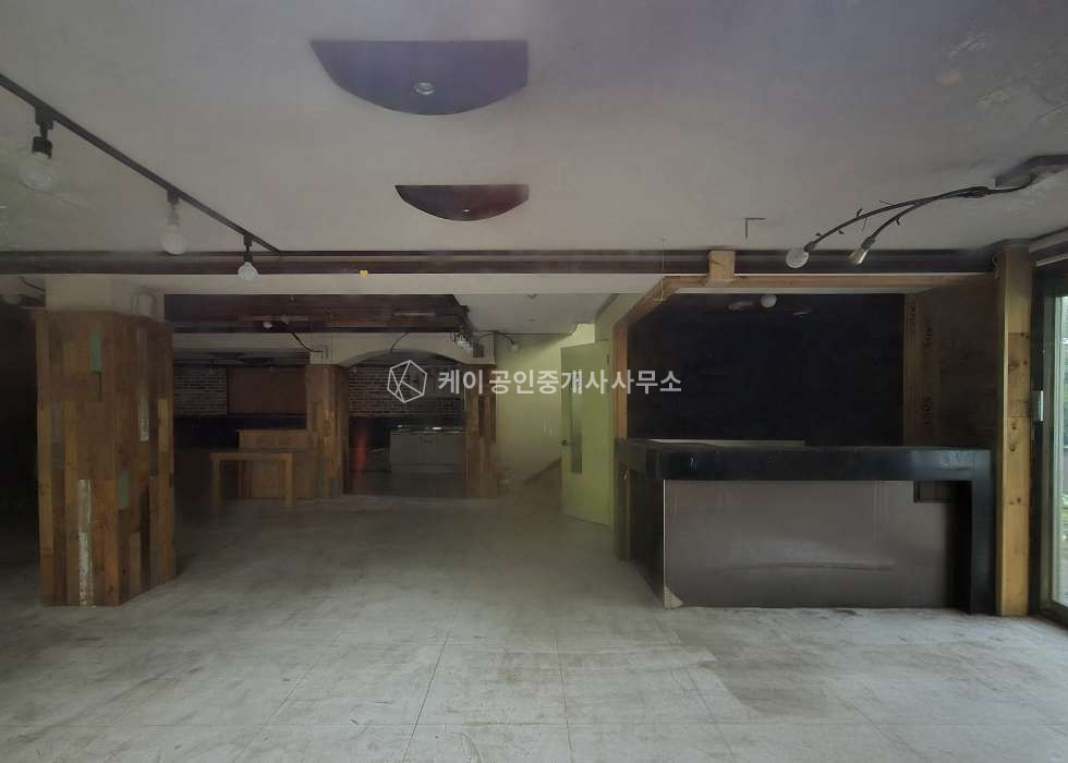 경기 고양일산동구 성석동 넓은마당, 연55평, 주차공간넉넉, 음식점/카페 추천, 설문IC 5분, 월세 매물번호 12458 사진 2