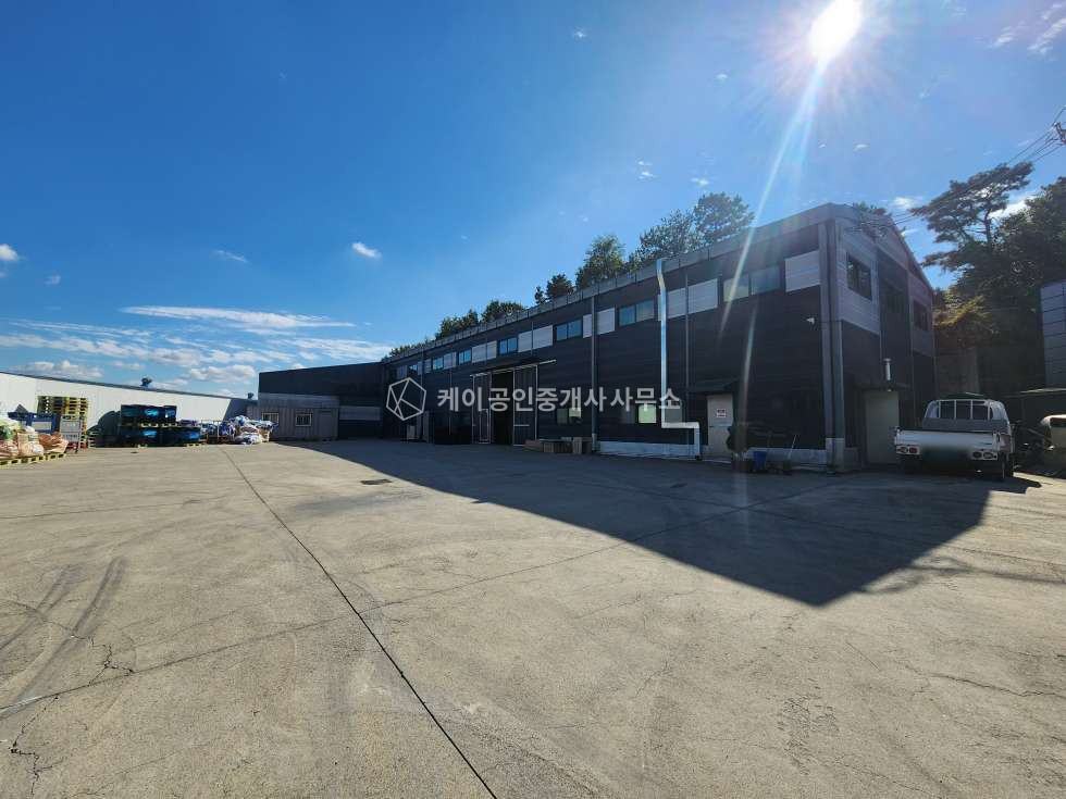 경기 김포시 통진읍 옹정리 공장, 드넓은 단독마당, 추레라 원활, 고전력, 사무실+기숙사 매매 매물번호 12566 사진 2