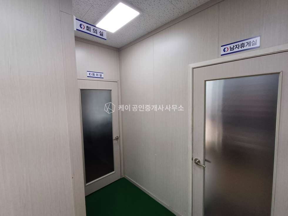 인천 서해구 석남동 사출설비 포함 단독 2층 공장 매도, 대지 312p, 연 432p, 호이스트 2기, 화물승강기 2톤 매매 매물번호 12337 사진 8