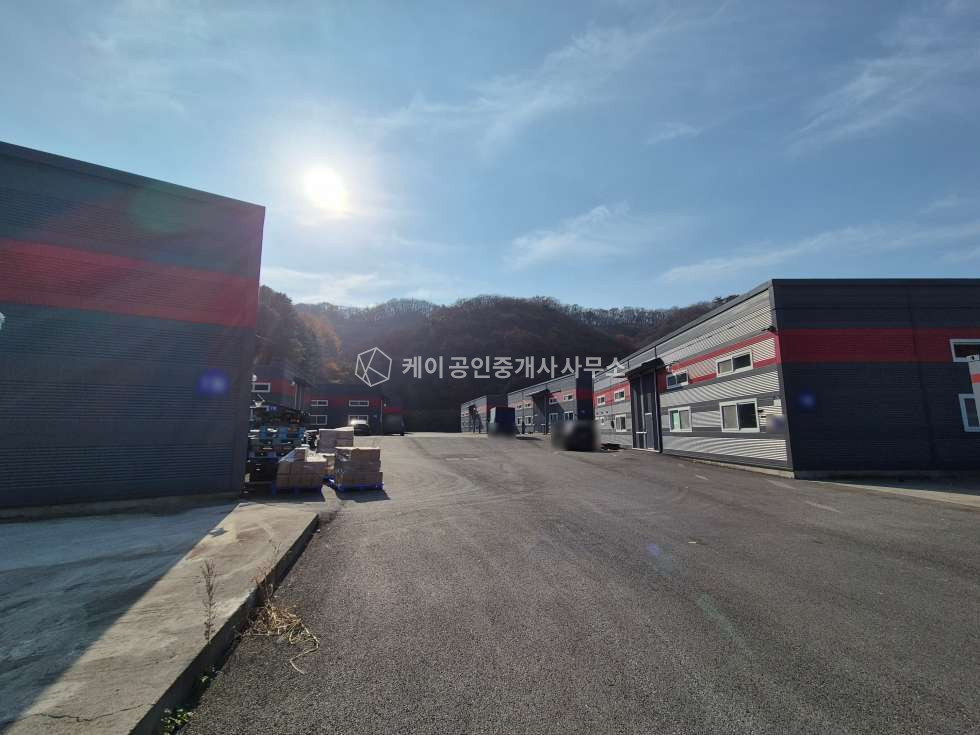 경기 파주시 법원읍 신축530평,76평7개동,대형마당, 40ft추레라, 내부남여화장실,법원IC7분거리 월세 매물번호 12579 사진 6