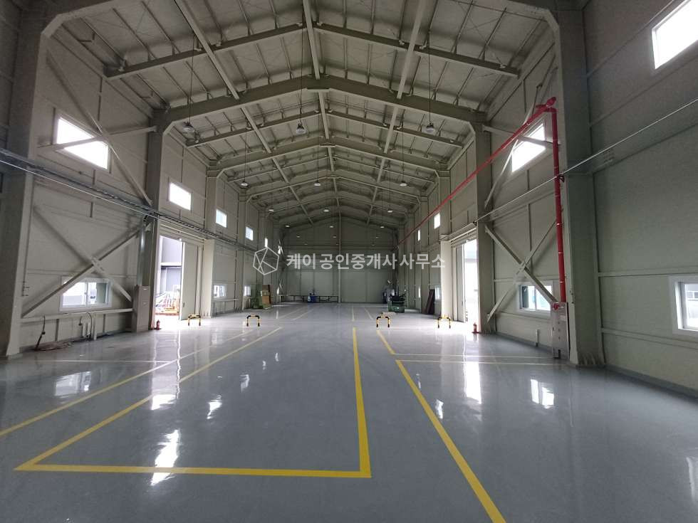 인천 서해구 청라동 주건축물제1동 신축 첫입주, 임대면적 202평, 넓은 공용마당, 츄레라 회차 가능. 월세 매물번호 12518 사진 8