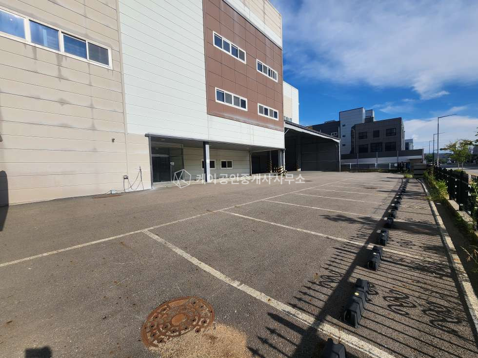 경기 김포시 양촌읍 학운리 산단내 귀한 창고시설, c28가능, 화물e/v 5톤 2대, 250kw, 즉시입주 가능 매매 매물번호 12585 사진 19