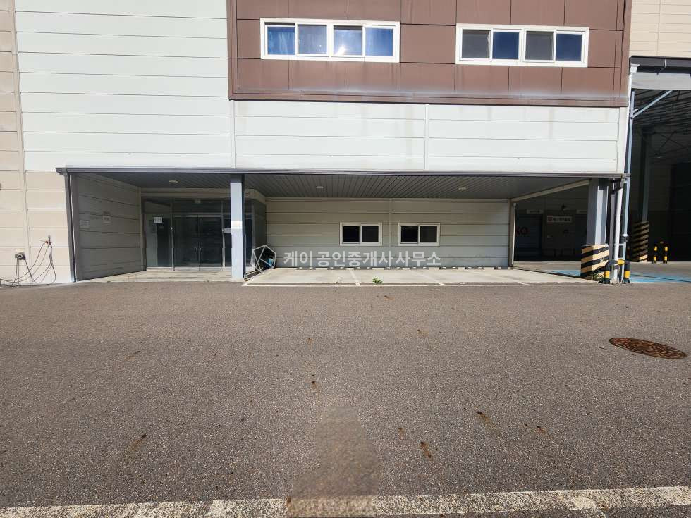 경기 김포시 양촌읍 학운리 산단내 귀한 창고시설, c28가능, 화물e/v 5톤 2대, 250kw, 즉시입주 가능 매매 매물번호 12585 사진 20
