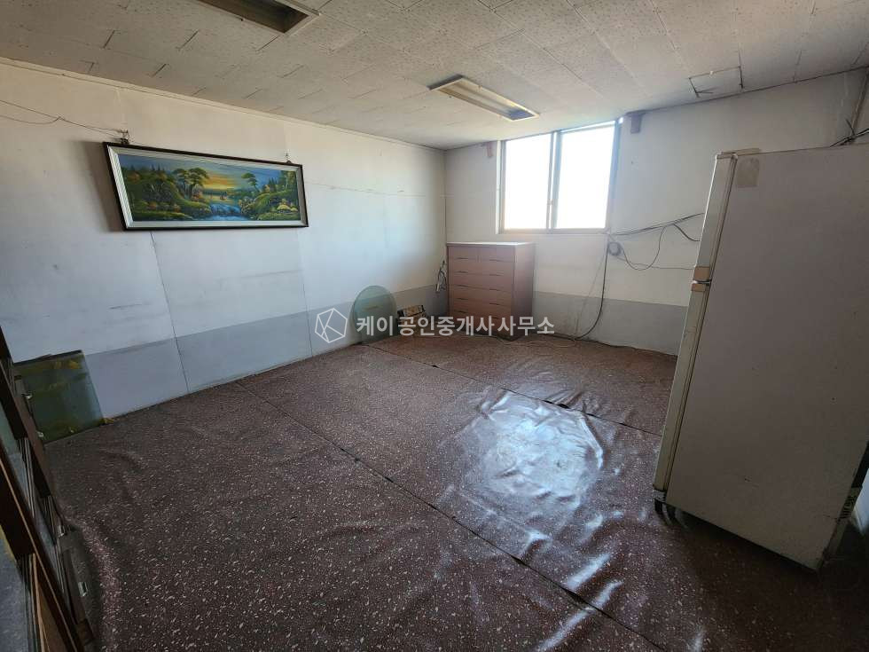 경기 김포시 대곶면 대능리 공장, 연면적 266평, 단독마당, 사무실,기숙사, 대형차량, 2차선도로 인접 매매 매물번호 12616 사진 12