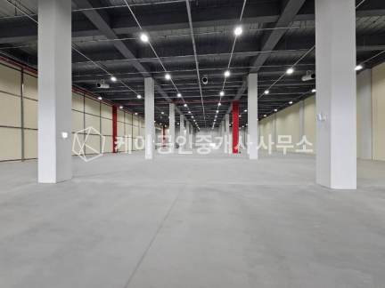 경기 시흥시 정왕동 경기도 시흥시 소재, 대형복합물류센터, 상온,저온 다양한 면적 임대가능 월세 매물번호 12200 사진 2