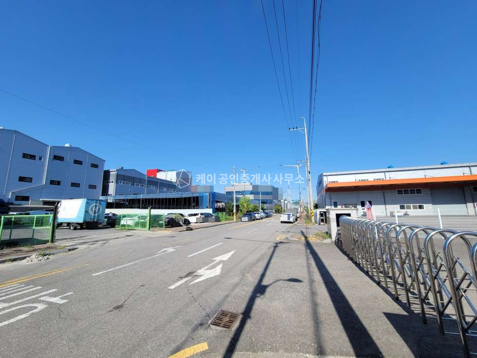 인천 서해구 원창동 강추! 원창동 연650평+천막250평, 넓은 단독마당, 40피트 츄레라 가능, 인천항, 남청라ic 인접 월세 매물번호 10917 사진 3