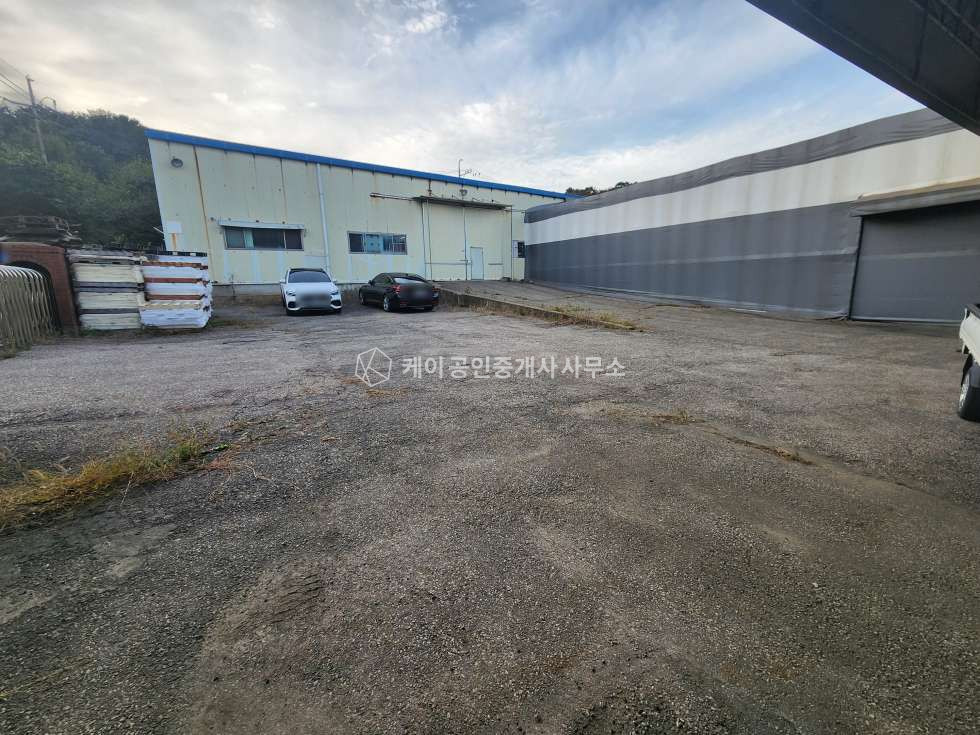 경기 김포시 통진읍 옹정리 공장 360평+가설130평, 단독공장, 전력 250kw,사무실,기숙사,대형차량 매매 매물번호 12641 사진 8