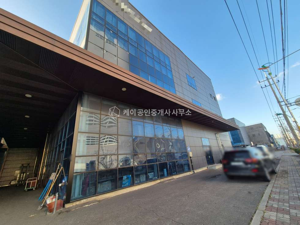 인천 서해구 원창동 1동 대형(총 1000평 이상) 창고시설, 4차선 도로 모서리, 차량 정체 없음 매매 매물번호 11433 사진 1