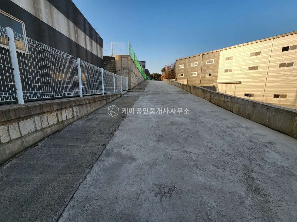 경기 김포시 대곶면 송마리 신축 대형, 연면적 602평, 넓은 단독마당, 물류창고등, 대형차량 회차가능 월세 매물번호 12632 사진 14