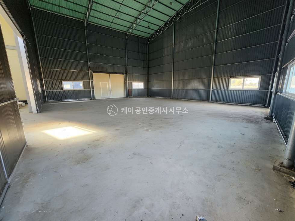 경기 김포시 통진읍 서암리 신축, 넓은 단독마당,실사용면적 256평, 층고 9.9m, 2종근생, 분할 가능, 빠른 입주 가능 매매 매물번호 12609 사진 13