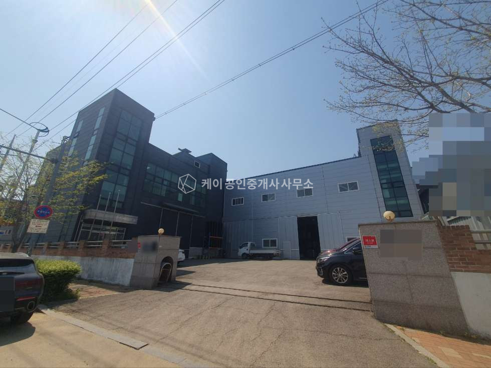 인천 검단구 오류동 연면적 702평,2층 구조 단독공장,사무실o, 내외부 깔끔! 매매 매물번호 12008 사진 1