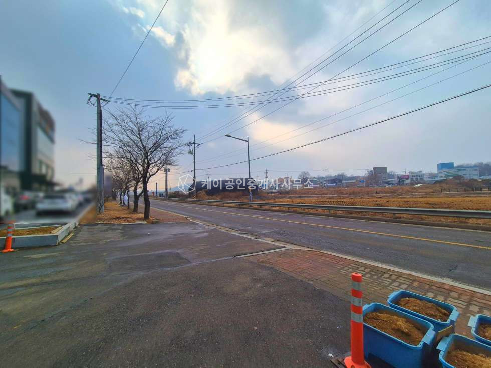 경기 고양일산동구 설문동 1,2동 사옥형400평통건물+150평2종제조창고, 전차량진입가능,호이스트. 매매 매물번호 12663 사진 6