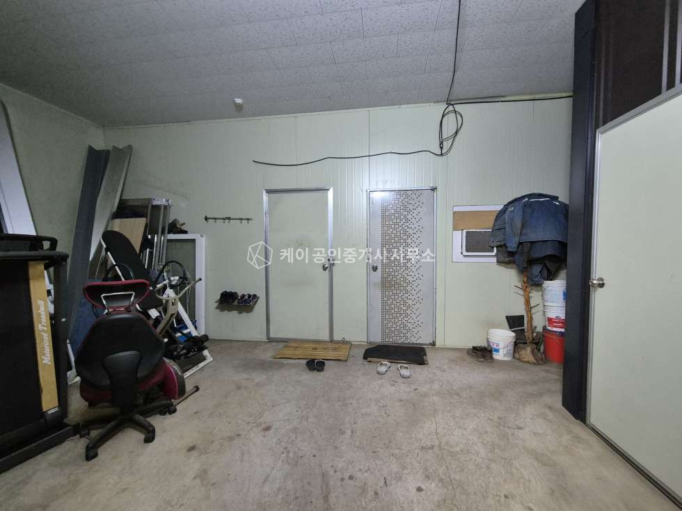 경기 고양일산동구 설문동 1,2동 사옥형400평통건물+150평2종제조창고, 전차량진입가능,호이스트. 매매 매물번호 12663 사진 8