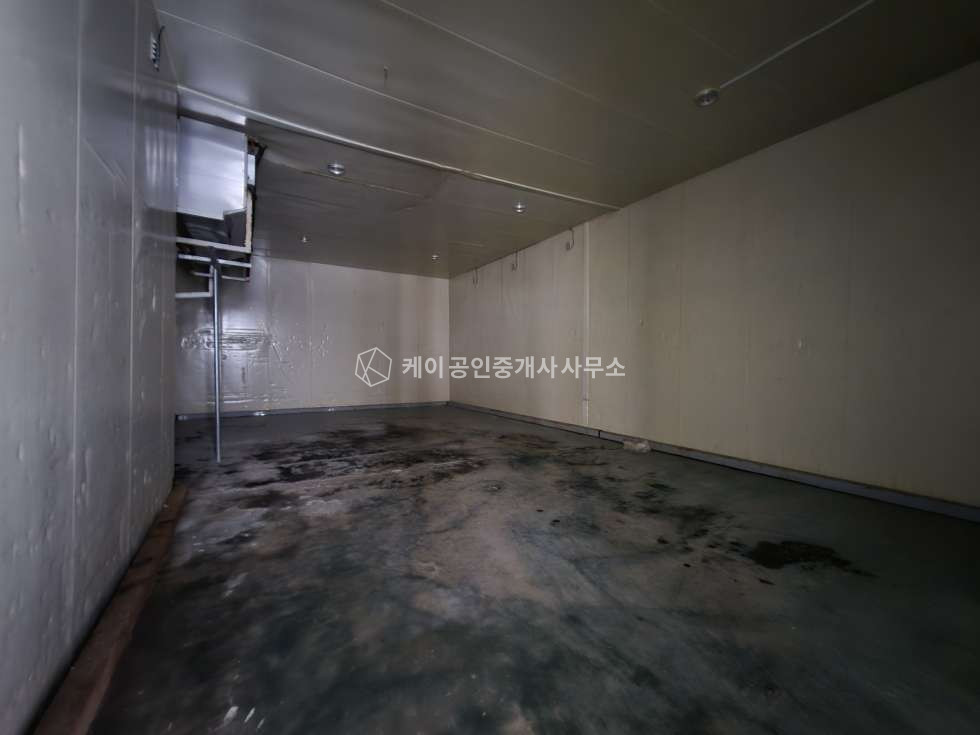 경기 용인처인구 모현읍 식품공장,냉동냉장창고,350평대 2개동, 내부사무실, 대형차량진입,포곡IC 12분 월세 매물번호 11943 사진 3