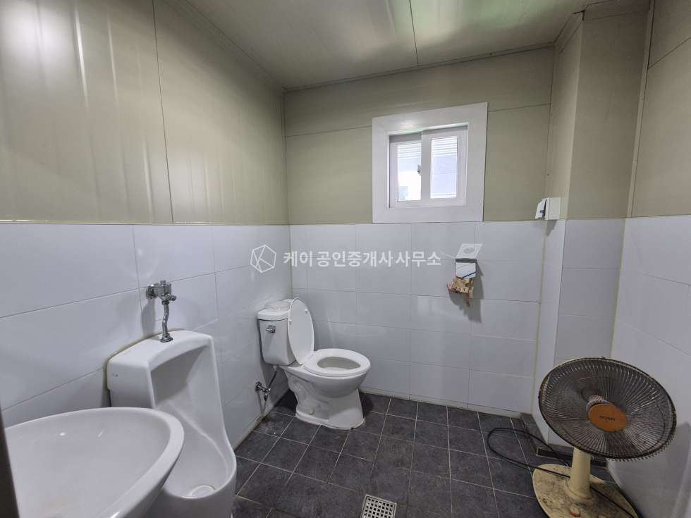 경기 고양일산동구 지영동 60평,넓은공동마당,40ft추레라, 내부화장실,사리현IC 10분 월세 매물번호 12017 사진 3