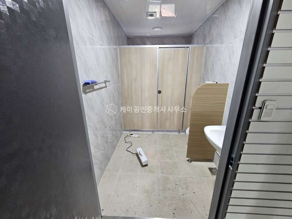 경기 시흥시 조남동 목감역 (개통예정) 1분거리 205평 1,2층 임대, 접근성 시인성 뛰어남 ,대형 차량 진출입가능, 대형 엘베 월세 매물번호 12741 사진 7