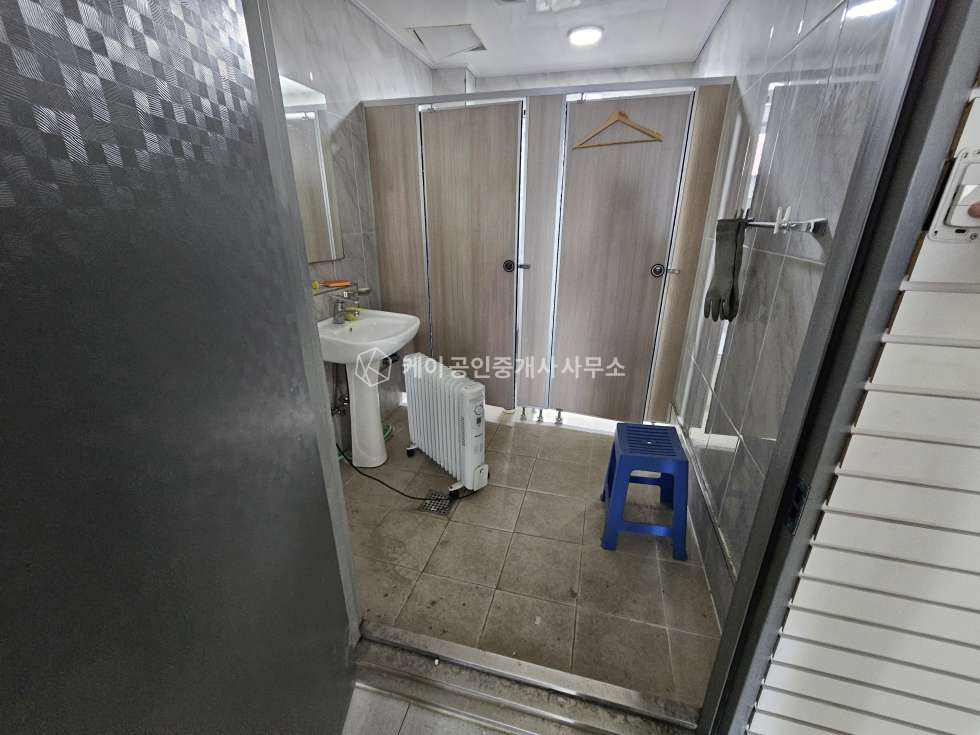경기 시흥시 조남동 목감역 (개통예정) 1분거리 205평 1,2층 임대, 접근성 시인성 뛰어남 ,대형 차량 진출입가능, 대형 엘베 월세 매물번호 12741 사진 8