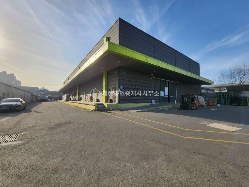 경기 고양일산동구 식사동 창고 실 사용면적 1034평, 도크, 추레라, 내부사무실,휴게실 완비 월세 매물번호 12743 사진 20