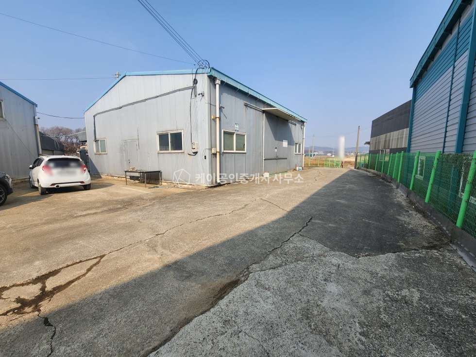 경기 김포시 통진읍 서암리 공장 51평, 전력 40kw, 연식 대비 관리 잘 되어있는 공장 월세 매물번호 12764 사진 3