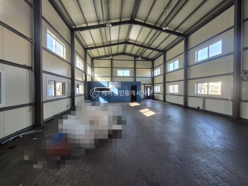 경기 파주시 동패동 삽다리IC 인근,23년 준공 신축급 컨디션 2종 근생 57평 임대 월세 매물번호 12778 사진 3