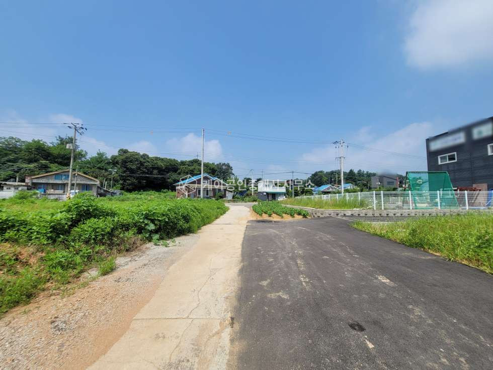 경기 파주시 탄현면 만우리 파주 신축 60평 근생, 생산관리지역, 넓은단독마당, 네모반듯 월세 매물번호 12449 사진 16