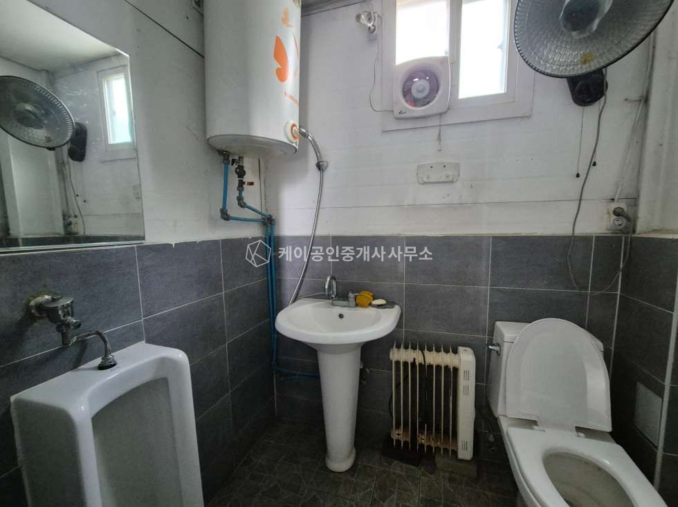 경기 고양덕양구 현천동 44평소형창고,복층사무실, 내부화장실, 5톤이하, 현천IC2분 월세 매물번호 12780 사진 6