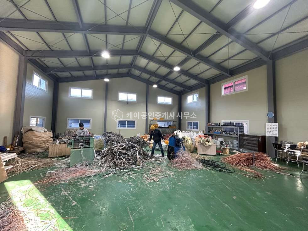경기 고양일산동구 지영동 주건축물제1동 대형단독마당, 하수직관, 츄레라가능 월세 매물번호 10554 사진 2