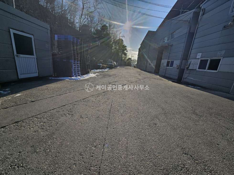 경기 파주시 검산동 100평,층고9.4 m,저렴한 임대료,츄레라 가능, 제2자유로,갈현사거리 10분 이내 월세 매물번호 12722 사진 7