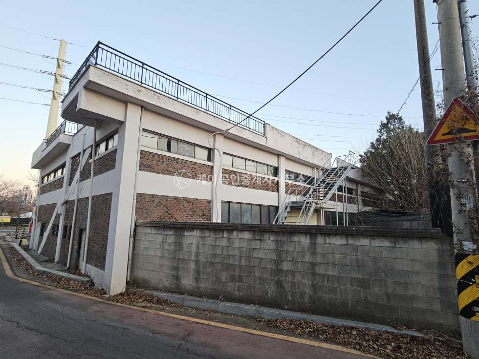 경기 수원권선구 입북동 권선구 입북동 소재 약 230평 대형창고 물류창고용도 및 제조업 추천 월세 매물번호 12788 사진 3