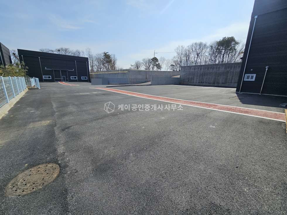 경기 파주시 송촌동 송촌동 신축 첫 입주, 60평+30평, 넓은 단독마당, 층고 9m, 추레라 가능 월세 매물번호 12804 사진 11