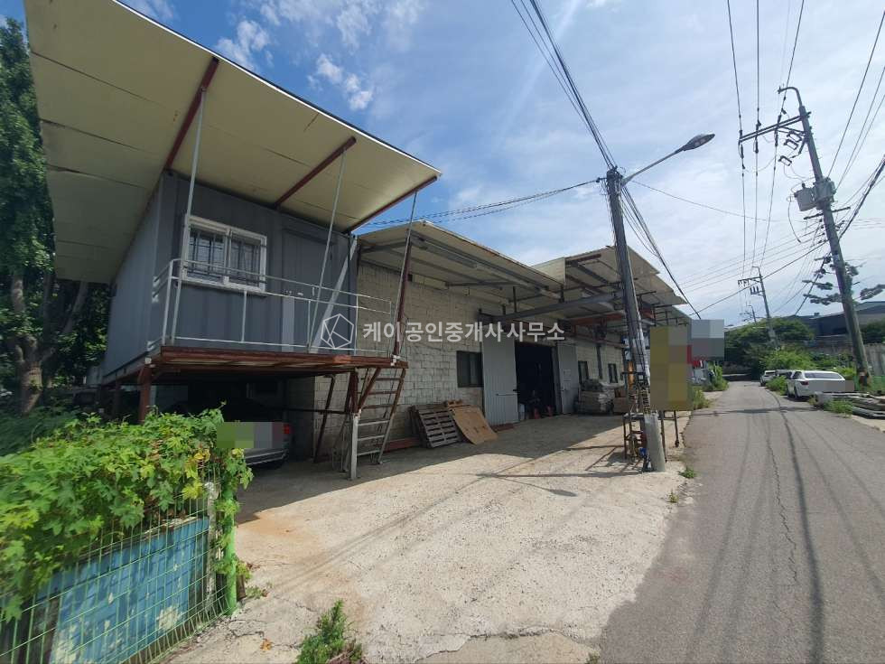 경기 김포시 하성면 원산리 공장 98평 ,5톤이하 차량,저렴한 임대료 월세 매물번호 10315 사진 1