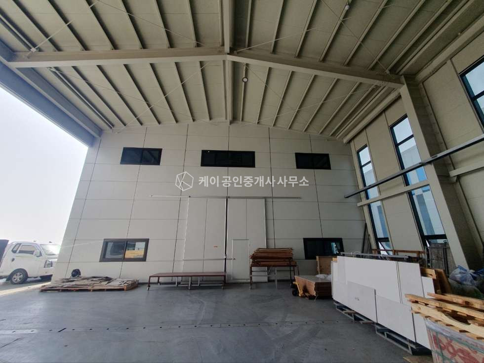 경기 김포시 양촌읍 학운리 1동 통 257평, 층고 8m, 전차량 진입가능, 넓은 주차공간, 호이스트3t 월세 매물번호 11715 사진 2