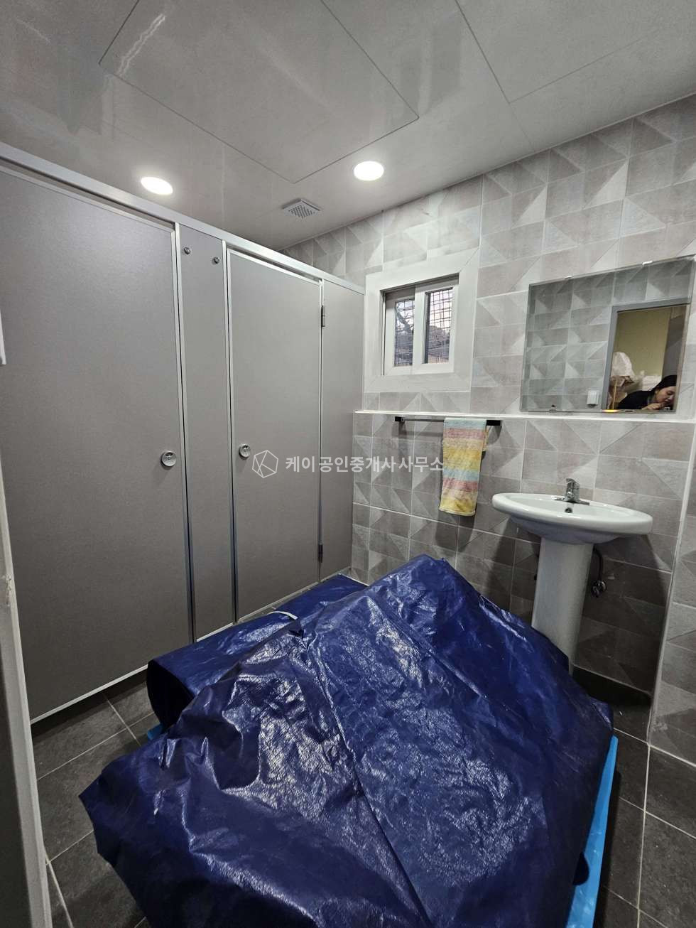 경기 시흥시 대야동 57평, 창고형 매장, 전시장 추천, 도로변 광고효과 우수함, 전면 유리, 폴딩도어 월세 매물번호 12823 사진 7