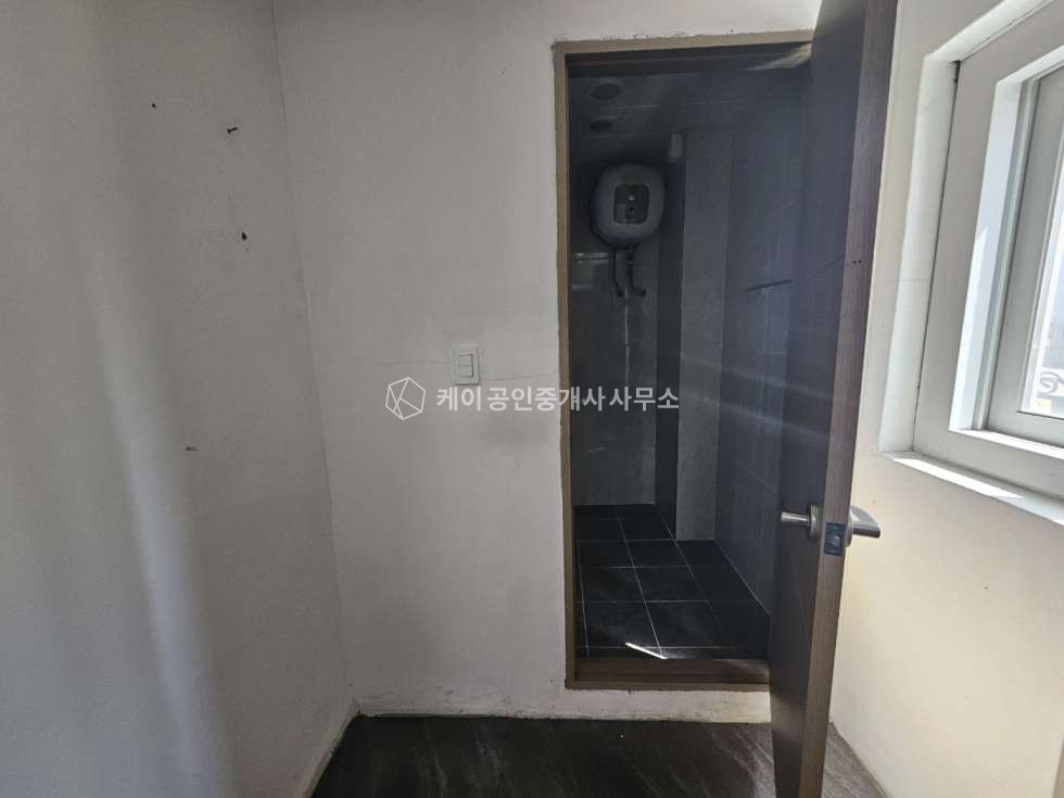 경기 김포시 양촌읍 학운리 3동 학운산단내 공장 145평, 호이스트 3톤, 다양한 업종 입주 가능 월세 매물번호 11030 사진 7