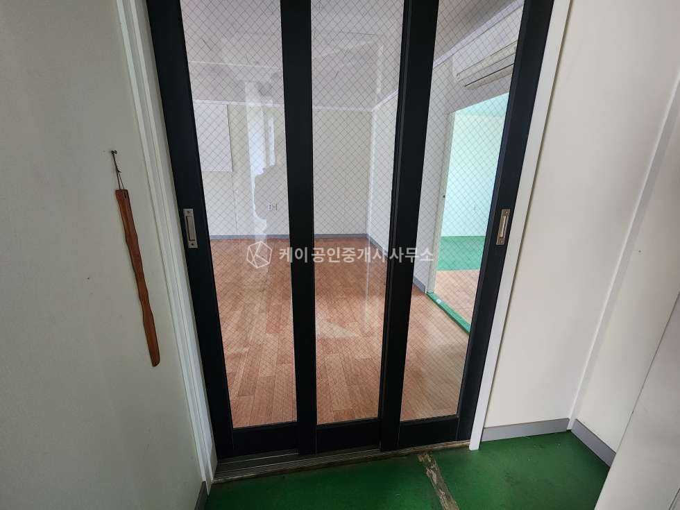경기 김포시 양촌읍 누산리 공장 1층 91평+2층 23평, 전력~150kw협의,호이스트 2.8톤, 월세 매물번호 12839 사진 8