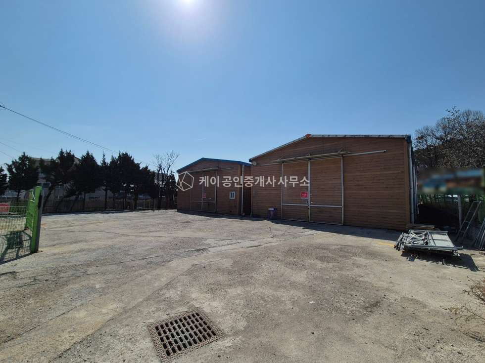 경기 고양일산동구 문봉동 가,나동 60평2개동, 120평창고, 단독마당, 11톤이하, 설문IC 10분, 내부화장실 월세 매물번호 12858 사진 4