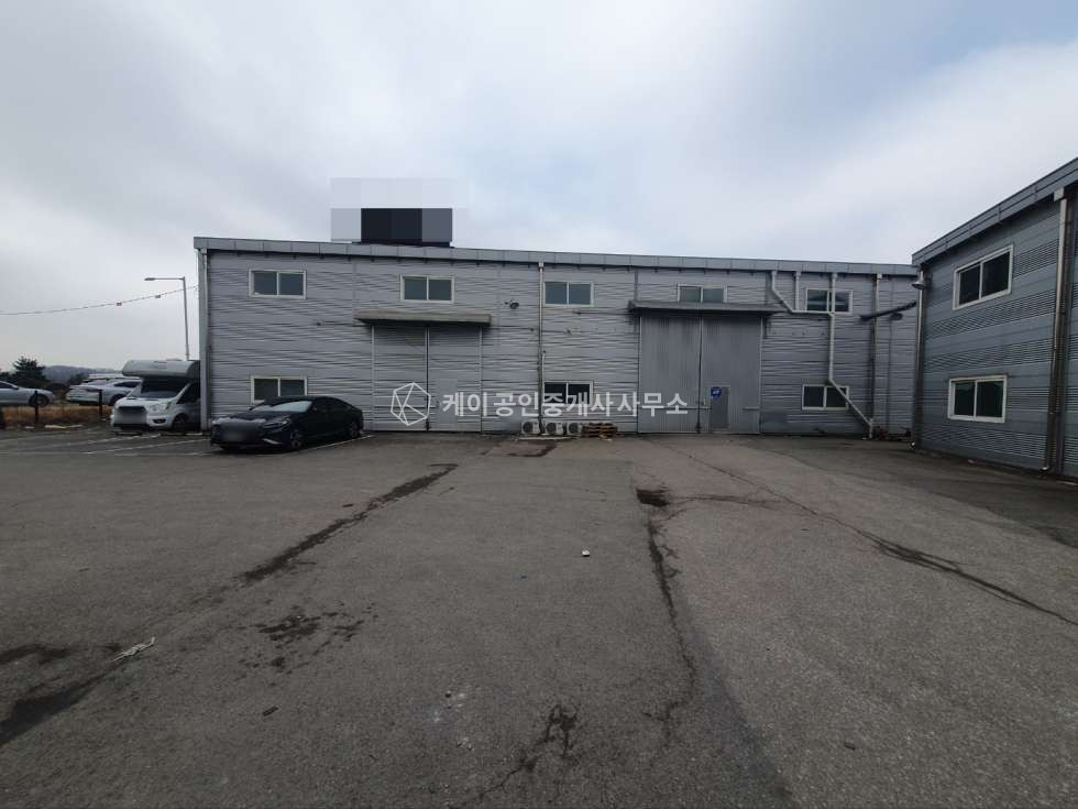 경기 김포시 양촌읍 유현리 나동 공장 240평, 내부 칸막이 철거 가능, 추레라 진입, 대중교통 용이 월세 매물번호 11747 사진 15