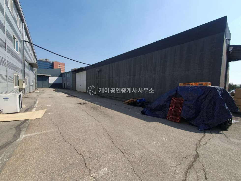 경기 김포시 양촌읍 유현리 다동 공장 178평, 대중교통 가능, 추레라 가능, 기숙사,사무실, 컨디션 굿! 월세 매물번호 11746 사진 20