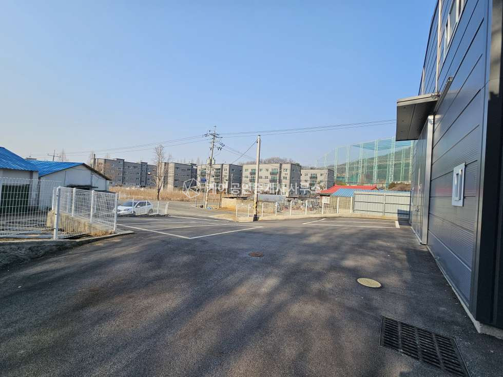 경기 파주시 야동동 야동동 140평+48평 두동임대, 2종 제조 넓은 단독마당, 추레라 가능, 층고 8.7m, 오수직관 월세 매물번호 12860 사진 8