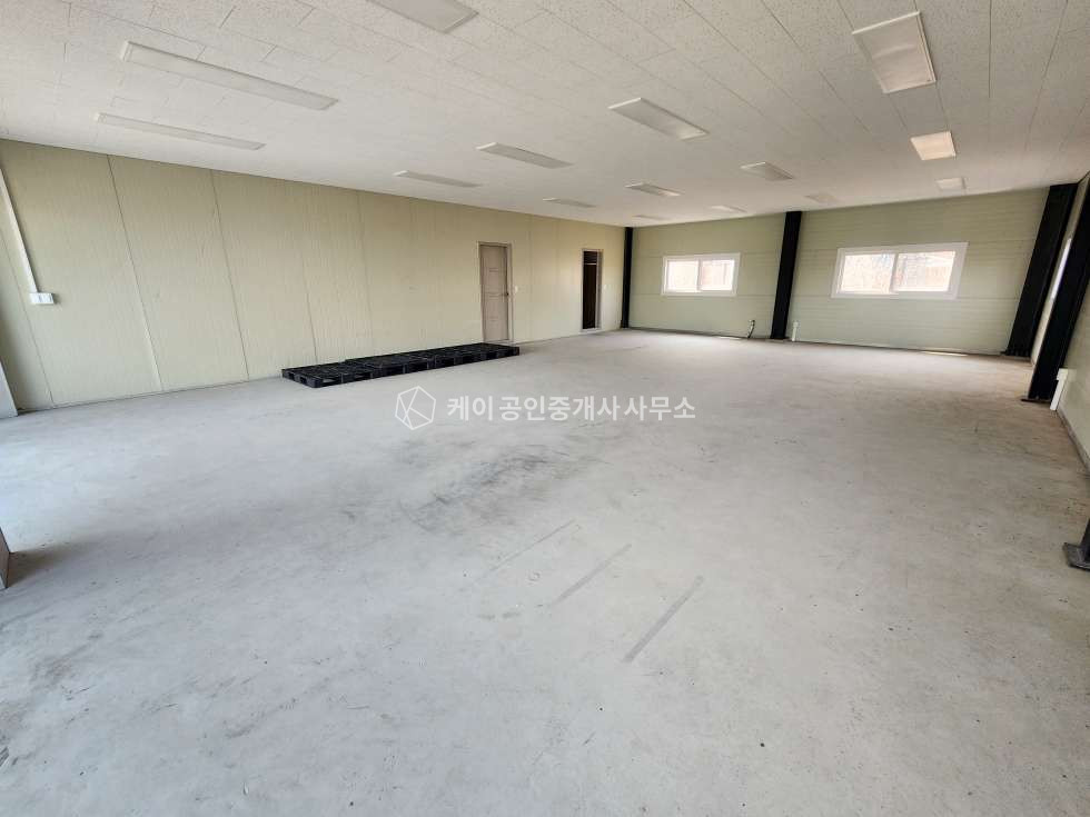 경기 김포시 하성면 전류리 2종근생, 상가 통임대, 도로변, 광고 노출 효과 굿! 넉넉한 주차공간 월세 매물번호 12868 사진 3