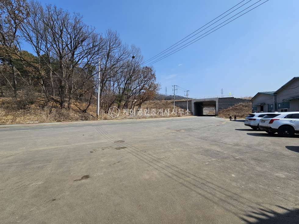 경기 파주시 파주읍 부곡리 파주읍 부곡리 60평 임대, 대로변 접, 추레라가능, 제조업 가능 월세 매물번호 10392 사진 4