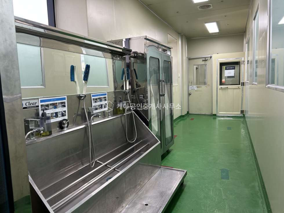 인천 남동구 고잔동 호구포 역세권 HACCP 인증 육가공 210평 생산공장, 사거리 코너, 대형차 진입 가능 , 물류이동 및 출하동선 우수함 월세 매물번호 12828 사진 2