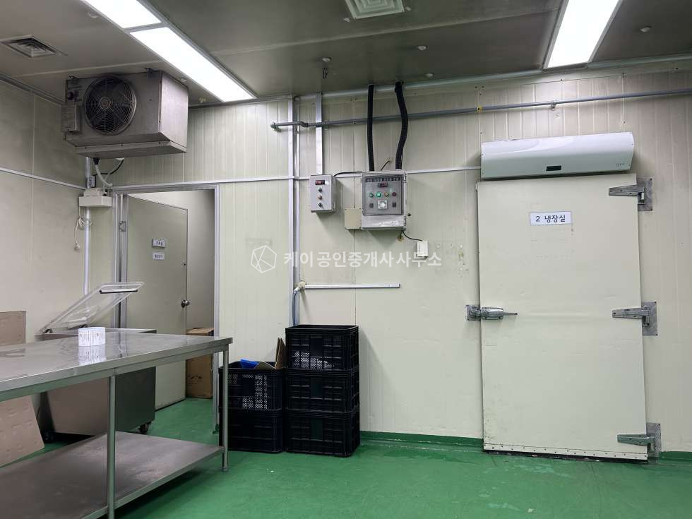 인천 남동구 고잔동 호구포 역세권 HACCP 인증 육가공 210평 생산공장, 사거리 코너, 대형차 진입 가능 , 물류이동 및 출하동선 우수함 월세 매물번호 12828 사진 10