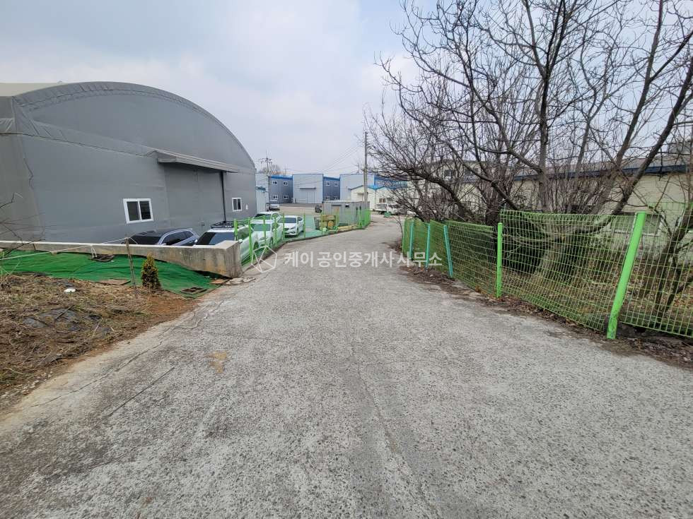 경기 파주시 조리읍 능안리 조리읍 약 250평 제조공장 추천, 설문ic 10분이내, 내부사무실, 내부화장실 월세 매물번호 10648 사진 8