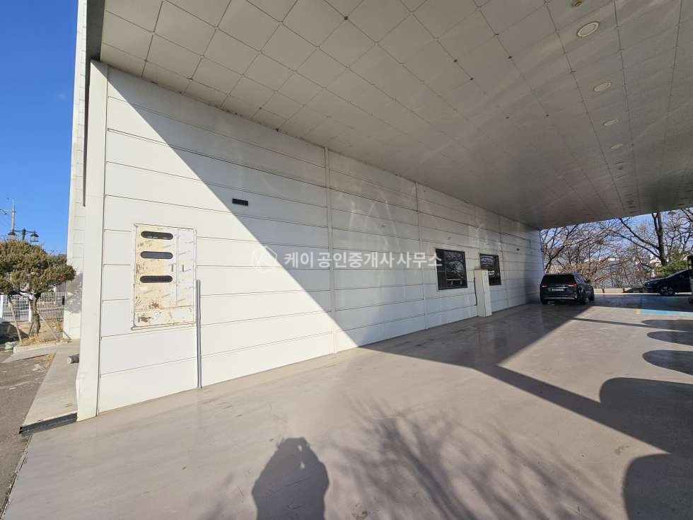 경기 파주시 문발동 문발동 대로변 3층 테라스사옥 , 층당 95평 2개층구성 +3층 테라스 월세 매물번호 12889 사진 5
