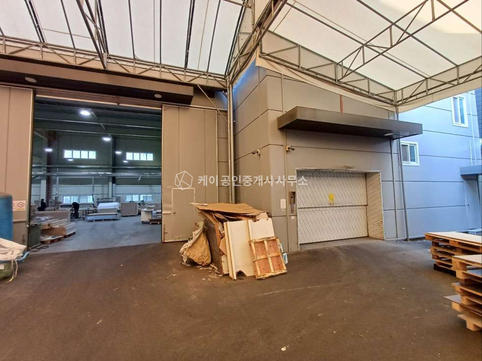인천 서해구 원창동 B동 북항 인근 임대면적 약 500평, 사무실, 40ft 트레일러 진입 원활. 월세 매물번호 11879 사진 11