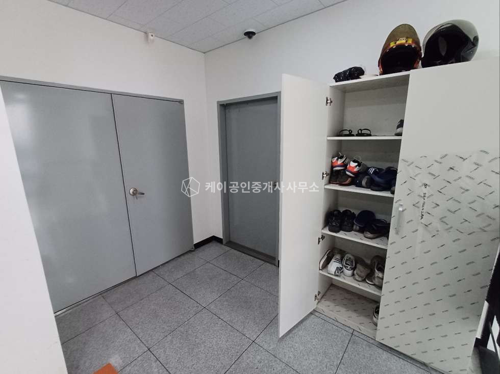 인천 서해구 원창동 B동 북항 인근 임대면적 약 500평, 사무실, 40ft 트레일러 진입 원활. 월세 매물번호 11879 사진 16