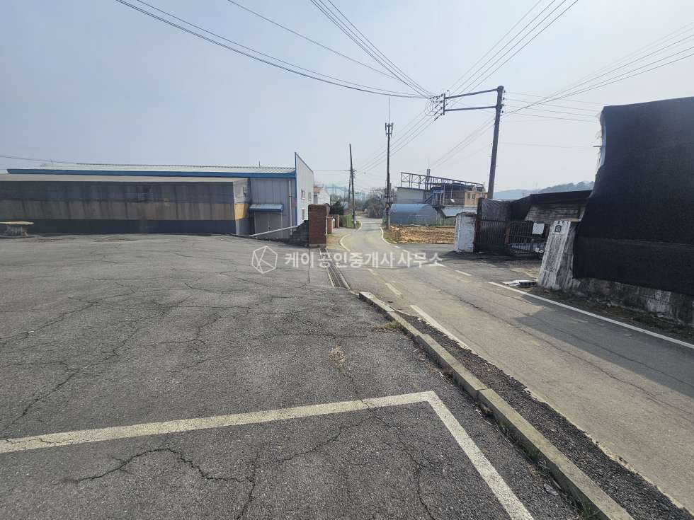 경기 파주시 월롱면 위전리 월롱IC 통일로 5분거리, 위전리 54평 2종제조가능창고 임대, 층고 9.9m,대형차 진입가능 월세 매물번호 12937 사진 5